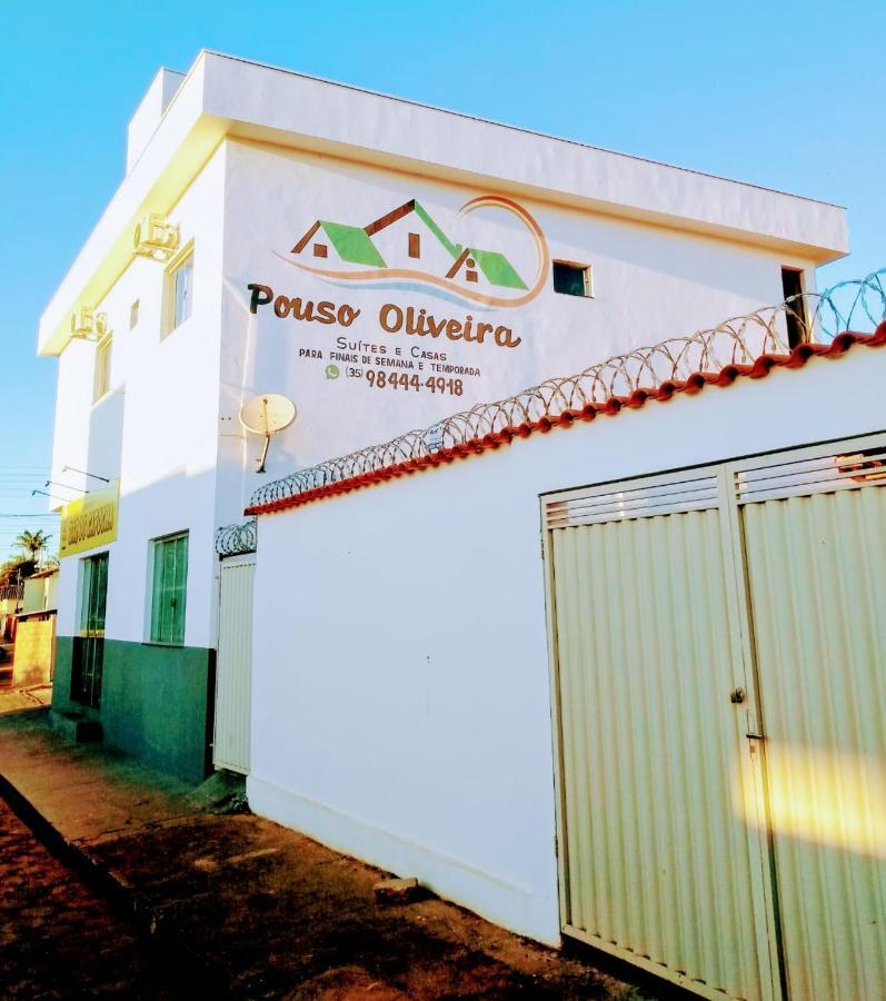 Pouso Oliveira Suites São João Batista do Glória Esterno foto
