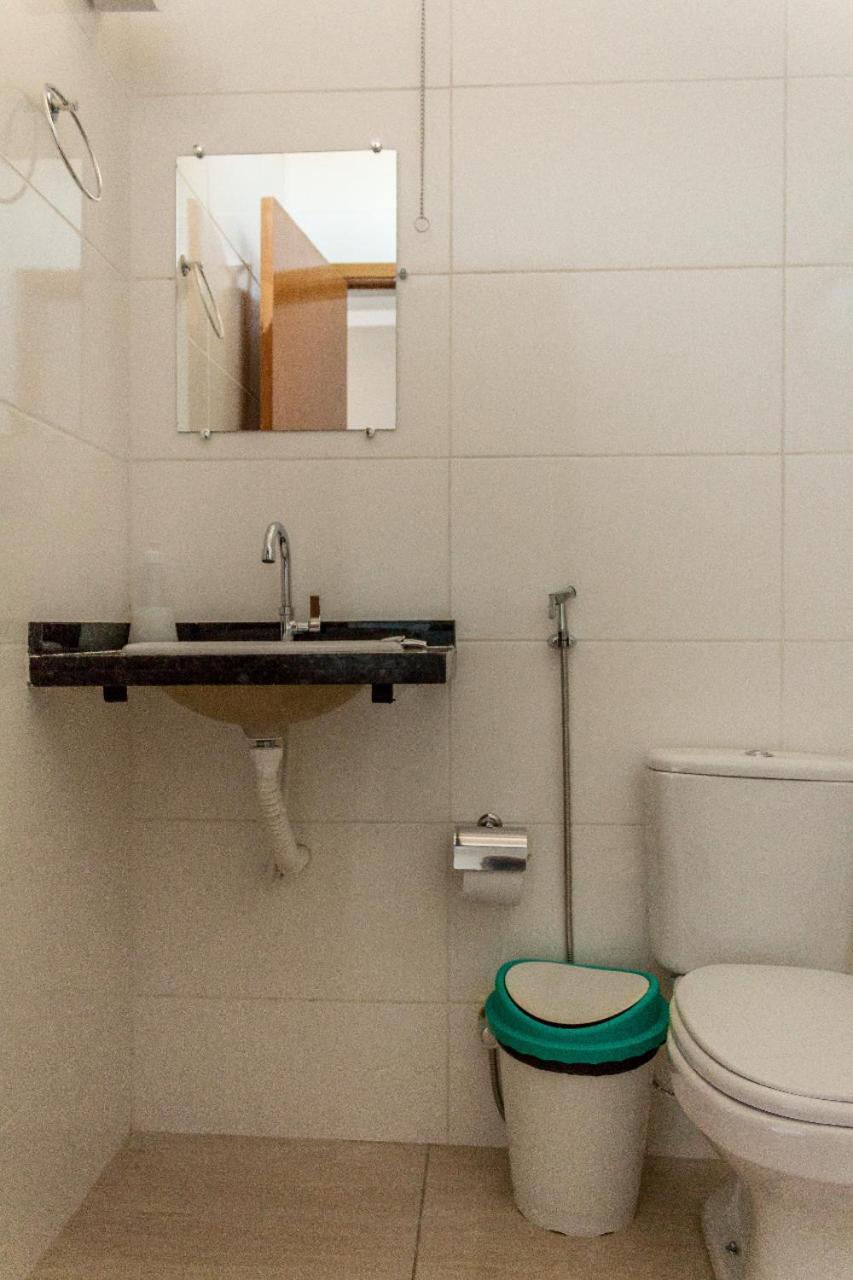 Pouso Oliveira Suites São João Batista do Glória Esterno foto